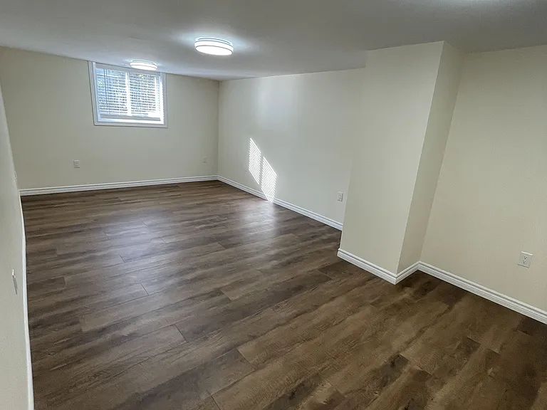 37 E Rutherford Dr #BASEMENT — Photo 15