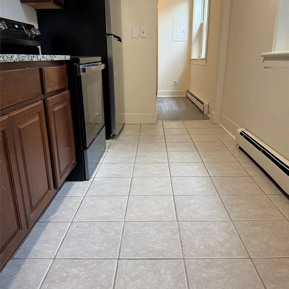 1 bed, 1.5 bath, 750 sqft, $1,900 — Photo 1