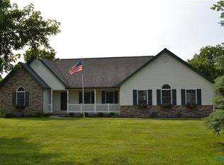 10401 S River Rd, Grand Rapids, OH 43522