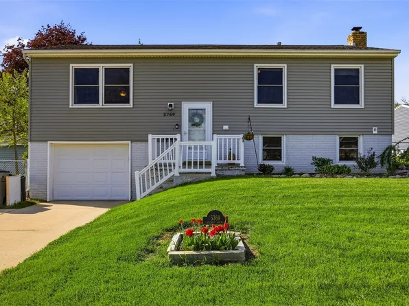 5769 Langdon Ave SW, Cedar Rapids, IA 52404