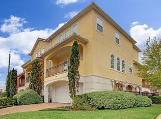 3000 McCulloch Cir, Houston, TX 77056