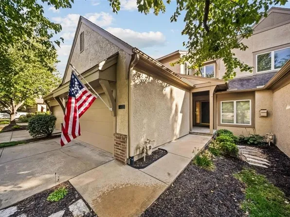 14302 Russell St, Overland Park, KS 66223