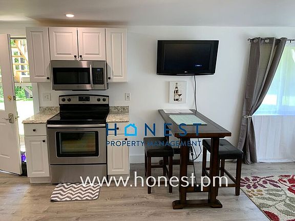 4th image of 31 Bog Rd APT 6