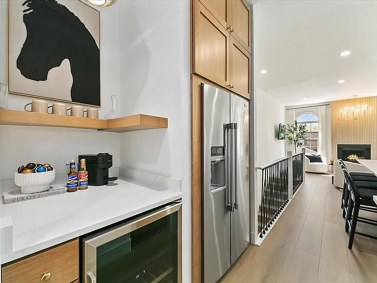 150 S Straughan Ave — Photo 16