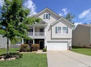 1822 Swan Dr, Charlotte, NC 28216