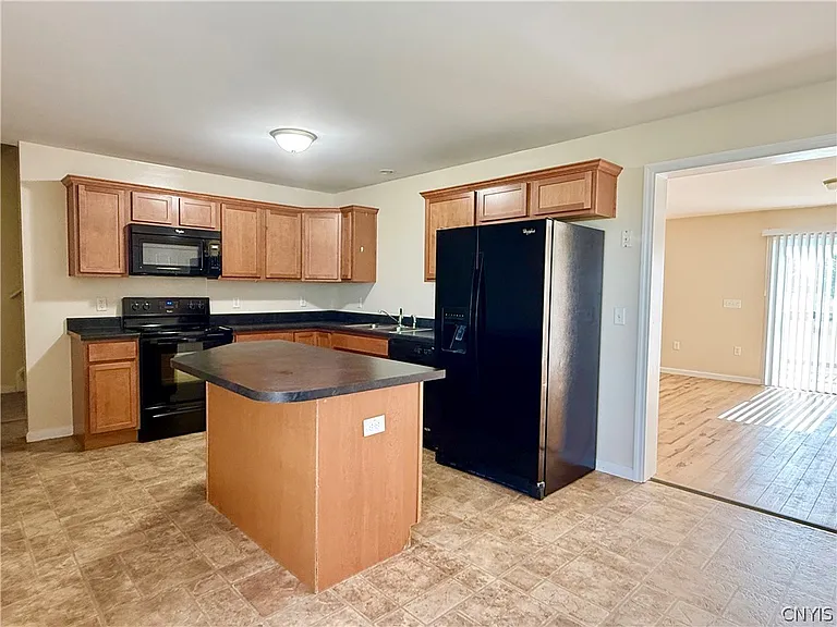 10044 Ash St — Photo 4
