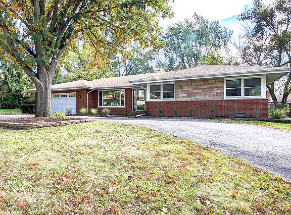3rd image of 13429 W Catawba Ln