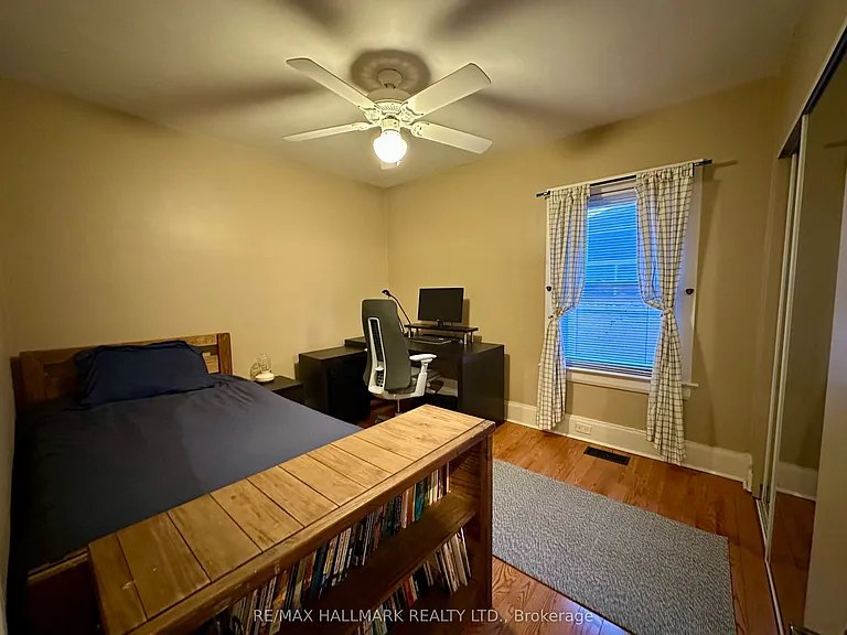 145 Castlefield Ave — Photo 22