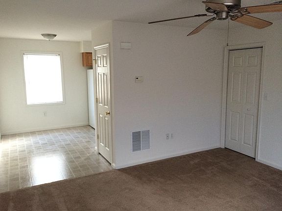 Livingroom looking into dining room