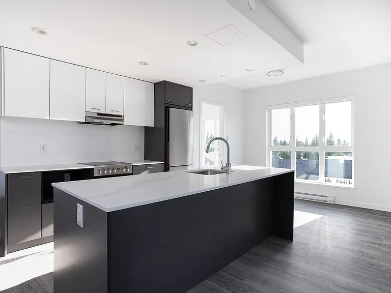537 Foster Ave — Photo 41
