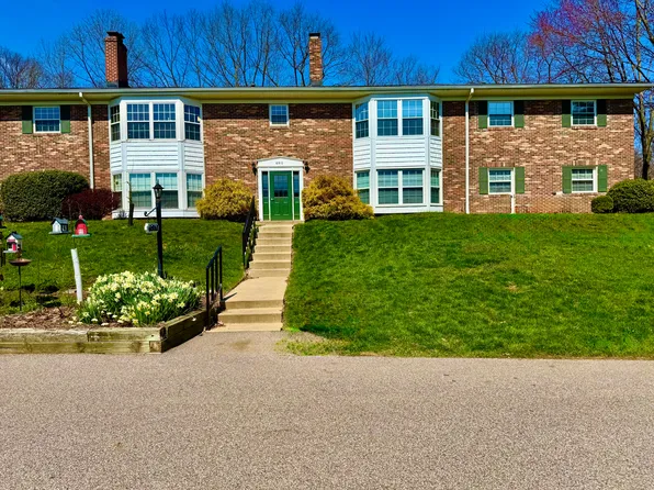 6910 Carriage Hill Dr APT 202, Brecksville, OH 44141