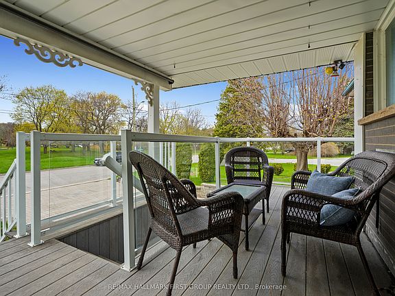 4th image of 37 Trefusis St