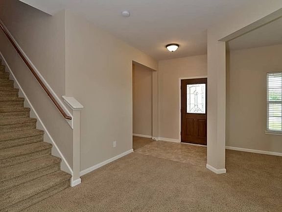 3rd image of 20638 Hillsdale Park Dr