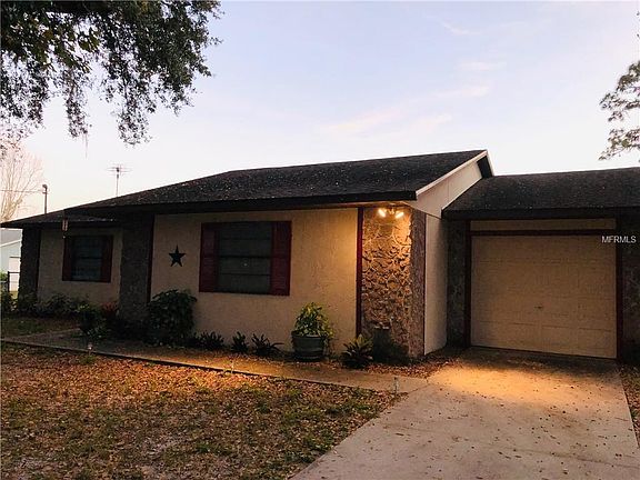 2nd image of 4804 Oakwood Dr