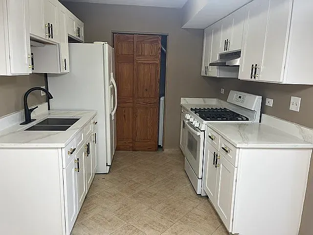 1863 Jamestown Cir — Photo 10