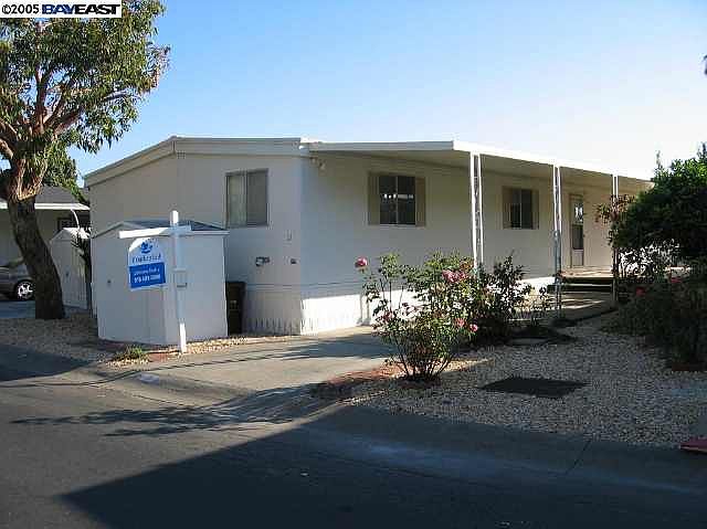 1st image of 21 Palm Dr Unit 21