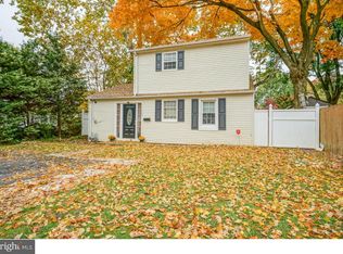 408 Trenton Ct, Wallingford, PA