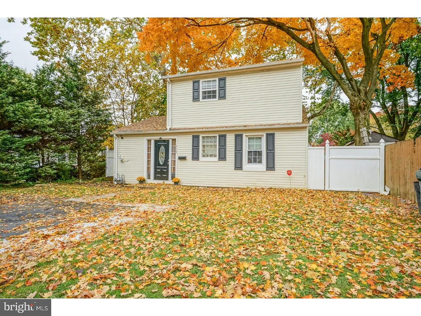 408 Trenton Ct photo 1