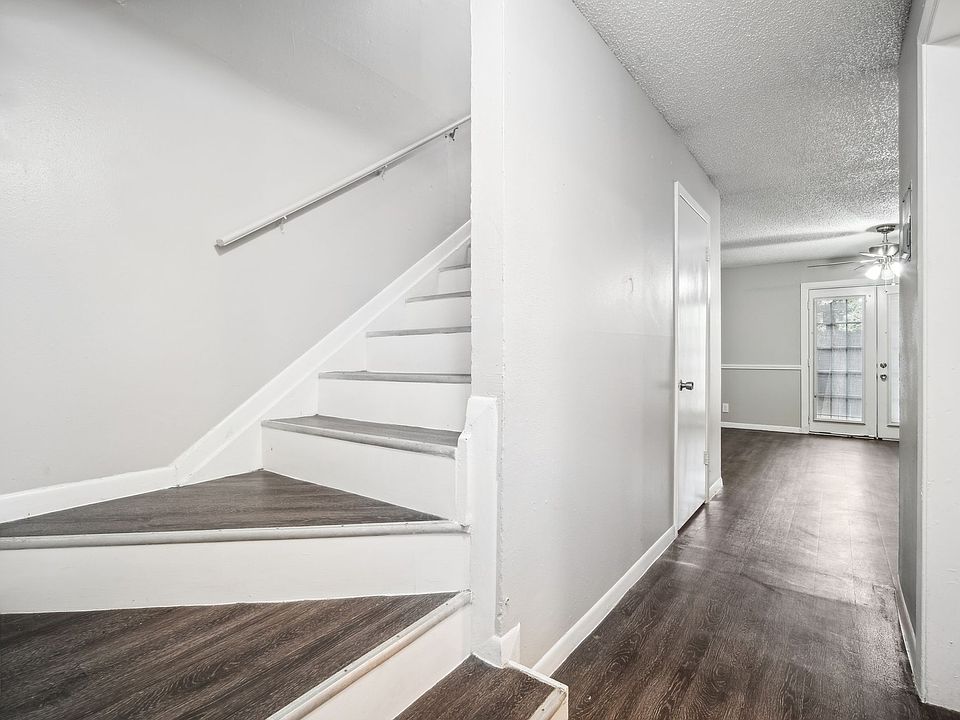 1st image of 1300 Parker Ln #Pf-211