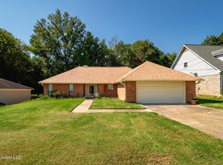 5017 Raintree Dr, Jackson, MS 39272