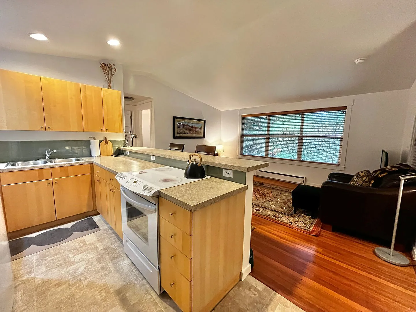 Historic Fort Ward Townhome on Bainbridge Island — Photo 4