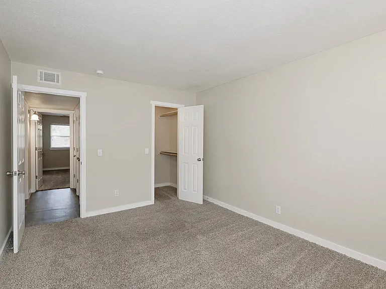 Bennett Pointe — Photo 16