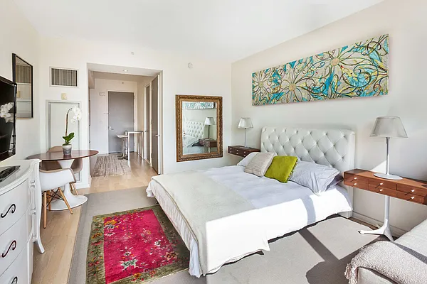 Rented by Compass | media 3