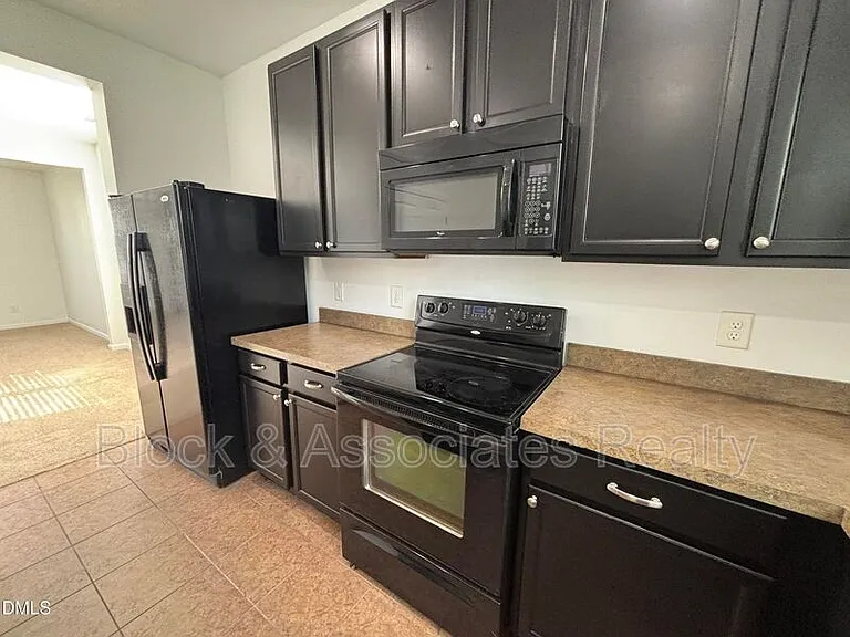 101 Red Bird Dr — Photo 12