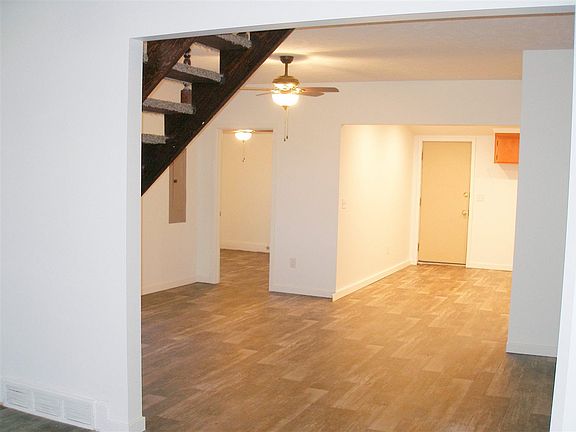 3rd image of 3802 E Ave