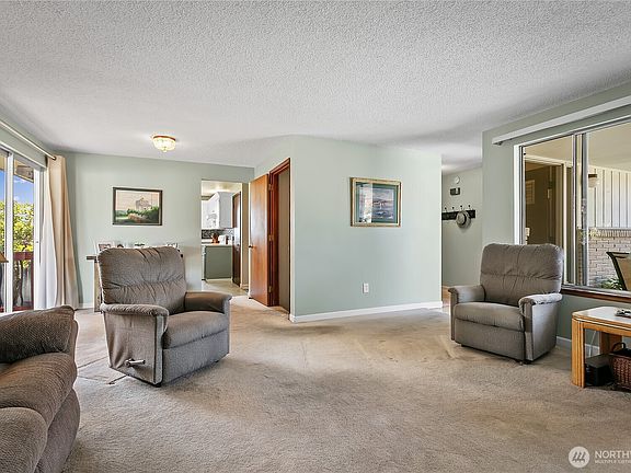 4th image of 405 N 61st Avenue