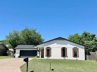 7907 NW Echo Rd, Lawton, OK 73505