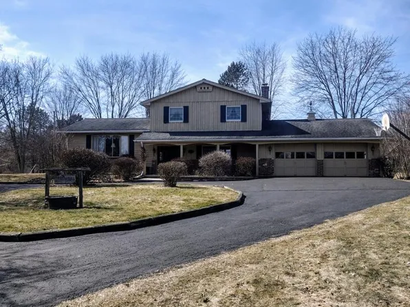 1075 Knollwood Dr, Caro, MI 48723