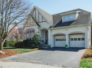 18 Boulder Run, Oakland, NJ 07436