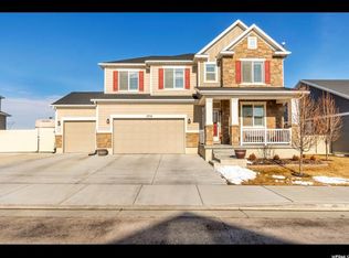 5732 W Yukon River Ln, Herriman, UT 84096