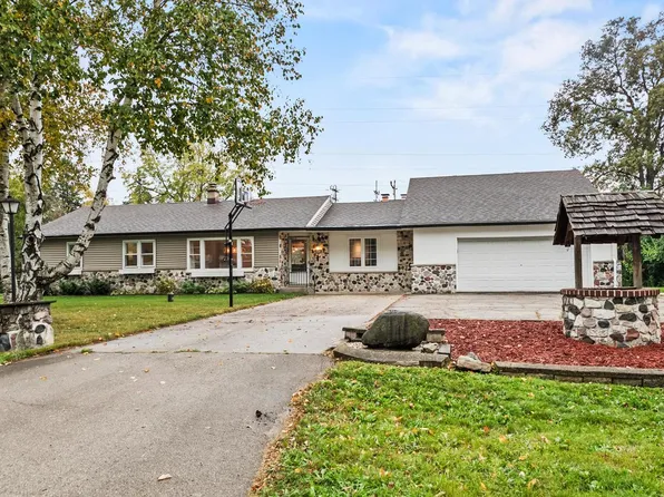 16835 West Roosevelt AVENUE, New Berlin, WI 53151