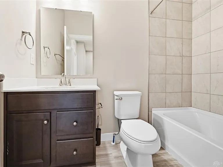 7241 Otley Dr — Photo 47