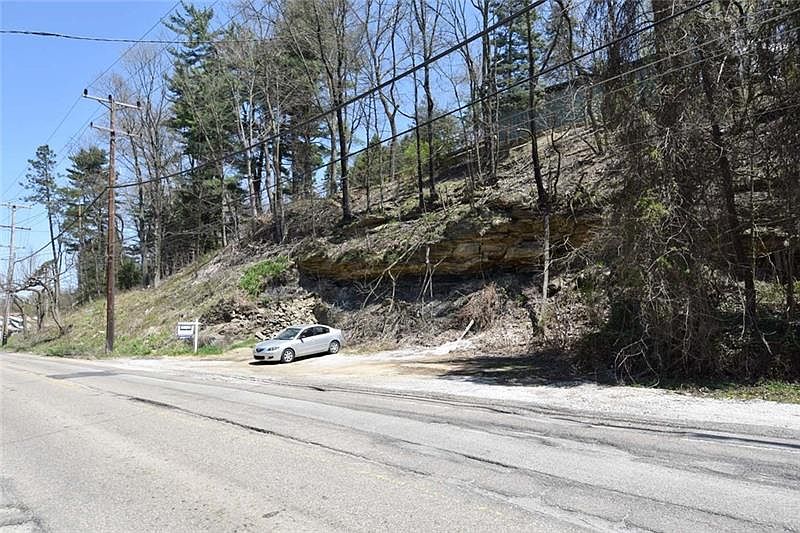 2nd image of 235 Provost Rd