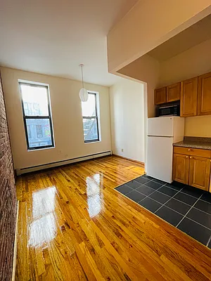 Rented by Crosstown Apartments NYC | media 12