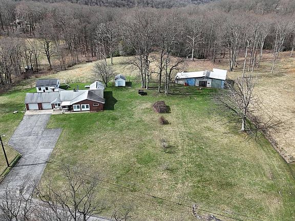 2nd image of 2104 Summers School Rd