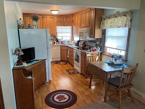 5th image of 811 N Ramsey Ave
