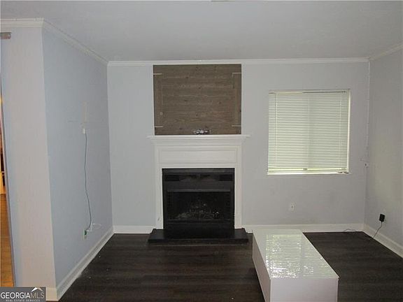 3rd image of 4003 Wingate Way
