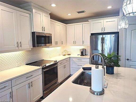 3rd image of 2335 Sawyers Hill Rd Unit 503