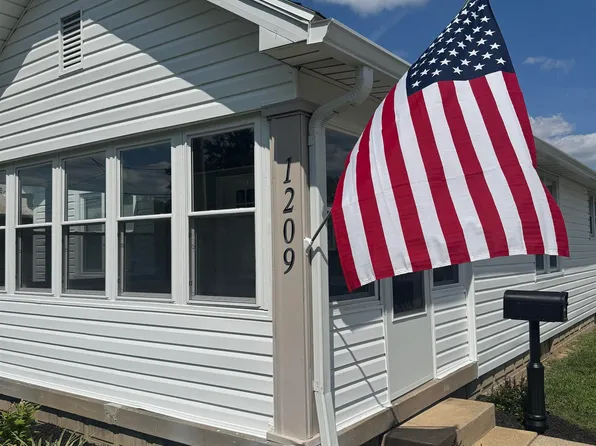 1209 N Boeke Rd, Evansville, IN 47711