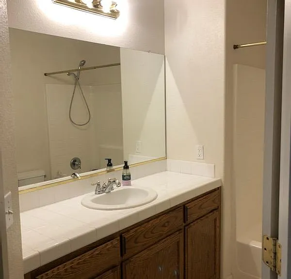 10611 N Tea Party Ln — Photo 17