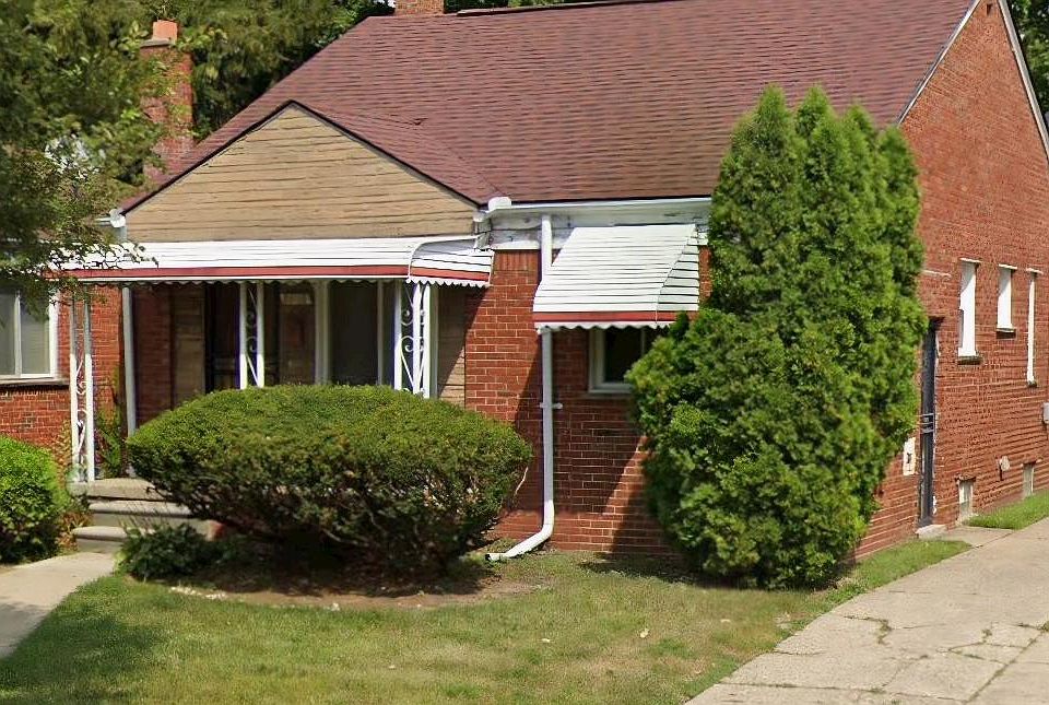 1st image of 20110 Pierson St