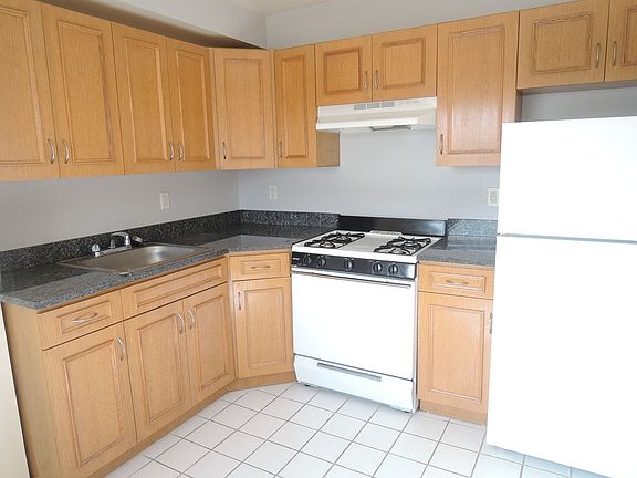 3rd image of 31-03 Newtown Ave #3AA
