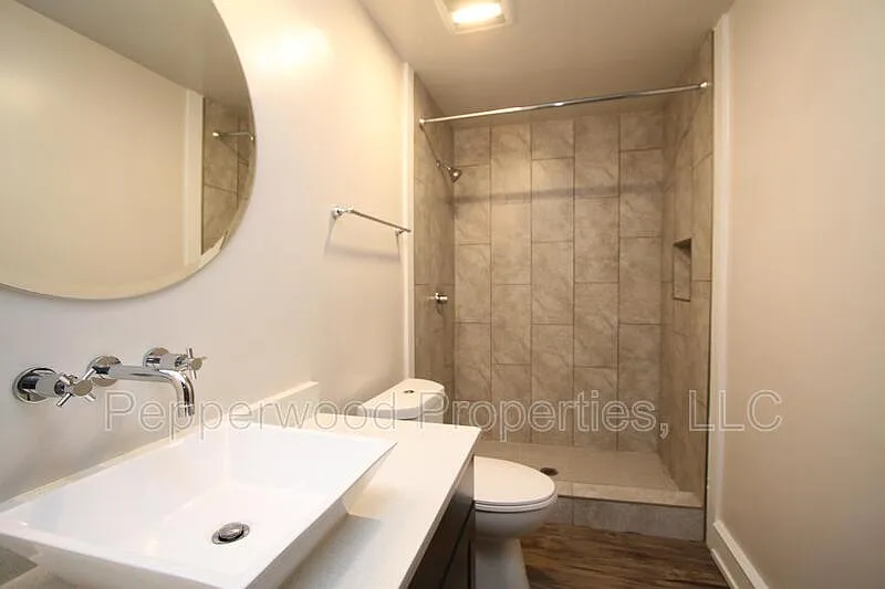 1 bed, 1.0 bath, 765 sqft, $1,225 — Photo 4