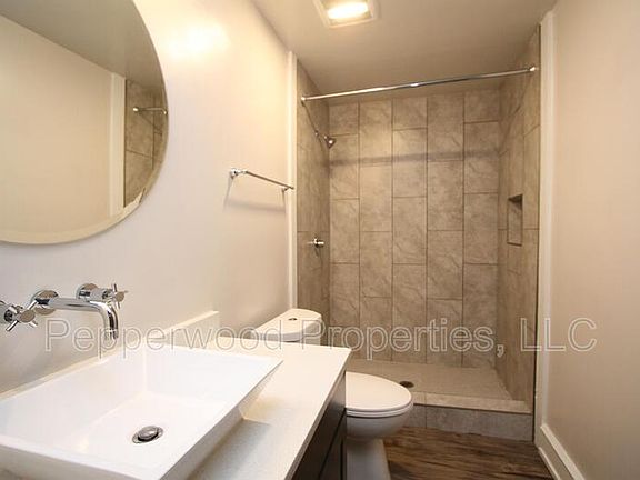 4th image of 600 Magnolia St APT 205