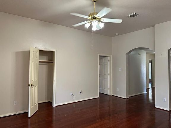 3rd image of 7022 Waveland Dr