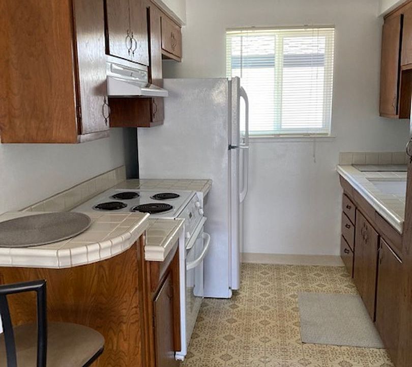 1st image of 1371 Kingfisher Way APT 2